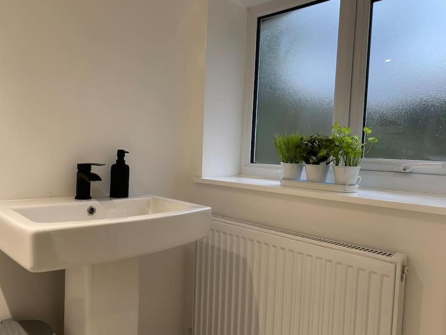 Modern 2 Bedroom Cottage Near Bike Park Wales. Merthyr Tydfil Exterior photo